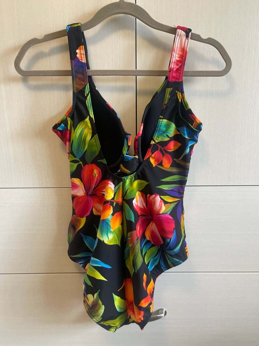 Miraclesuit Floral Ruched One-Piece Swimsuit Size 12 - Picture 5 of 7